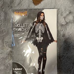 Halloween costume, never wore